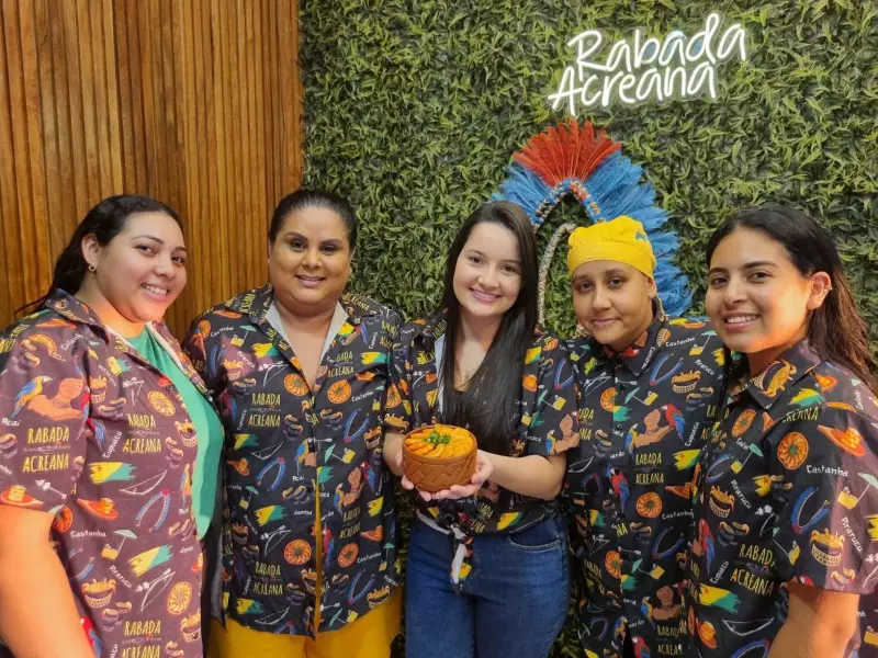 Do Delivery ao Sucesso: Mãe e Filha Recriam Sabores da Amazônia em Restaurante com Alma Indígena