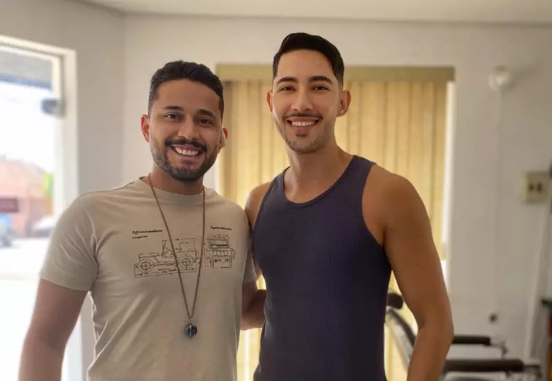 Emoção no Tocantins: Cliente Chora ao Se Despedir do Barbeiro Após Mudança - 'Não Esperava Tocar Tantas Pessoas'