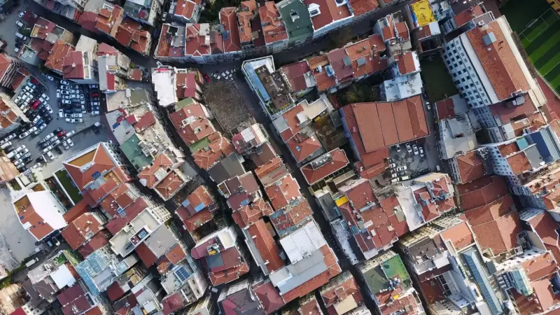 ENEM 2025: Como abordar a saúde mental nos grandes centros urbanos na redação