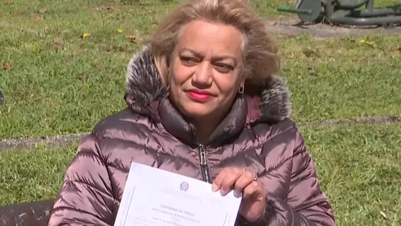 Erro absurdo no Paraná: mulher descobre que foi declarada morta ao ir a unidade de saúde