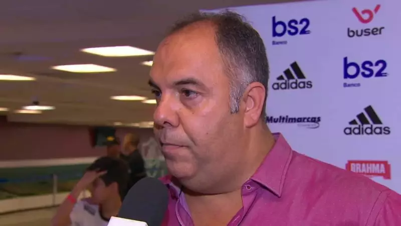 Ex-Flamengo explode em discussão acalorada com jornalista após vitória do Remo na Série B