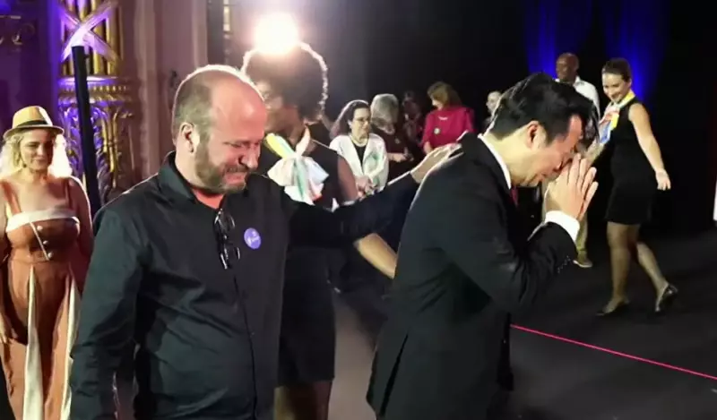 Ex-morador de rua vence Prêmio Jabuti com emocionante história sobre o pai