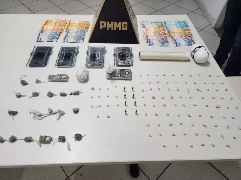 Farejadora de 4 patas desenterra tonelada de maconha em quintal de Valadares