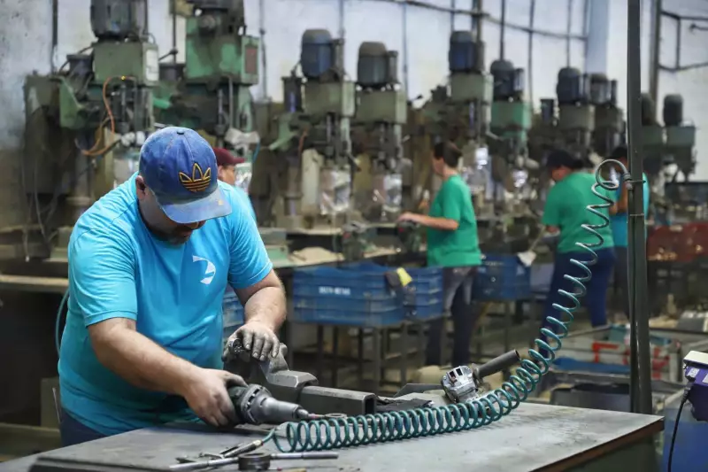 Feirão de Empregos em Campinas: 60 Vagas com Salários Até R$ 2,9 Mil - Saiba Como Garantir a Sua!