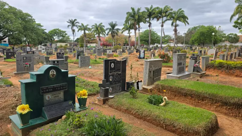Finados 2025 em Montes Claros: Horários dos Cemitérios e Programação Completa