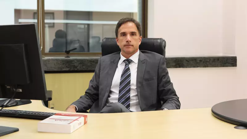 Furto de Champanhe: Carro Usado Tem Nome de Juiz da Lava Jato em SC