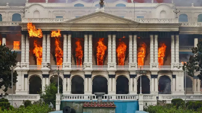 Geração Z nas Ruas: O Que Está Por Trás dos Protestos Que Abalam o Brasil?