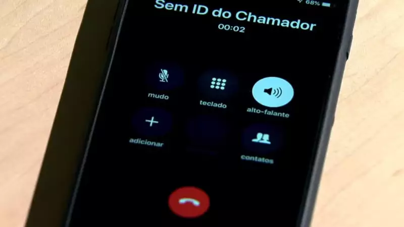 Golpe da Voz Clonada: Criminosos Copiam Sua Voz para Aplicar Golpes em Familiares