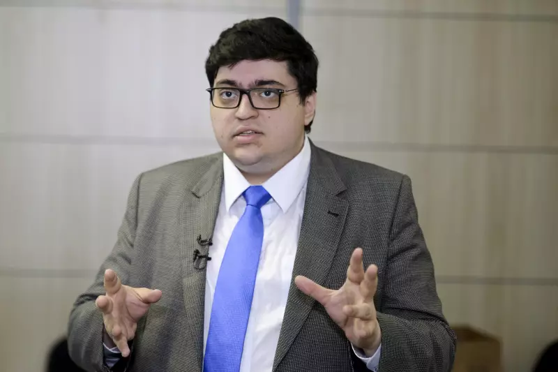 Governo na Corda Bamba: Derrota no IOF Exige Corte de Gastos 'Impossível' para Cumprir Meta Fiscal