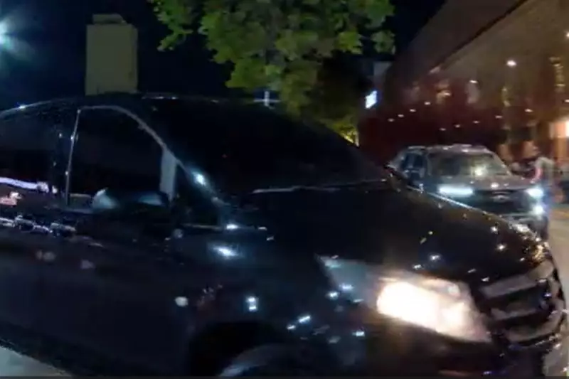 Guns N' Roses em Cuiabá: Carros da Banda Chegam com Segurança Máxima e Expectativa do Show