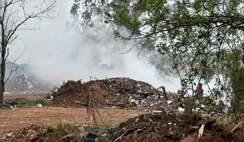 Incêndio subterrâneo volta a assustar Vila Furquim em Presidente Prudente após chuvas