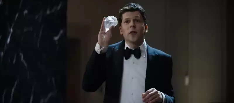 Jesse Eisenberg Revela Doação de Rim: 'Fui Mordido pelo Bichinho da Doação de Sangue'