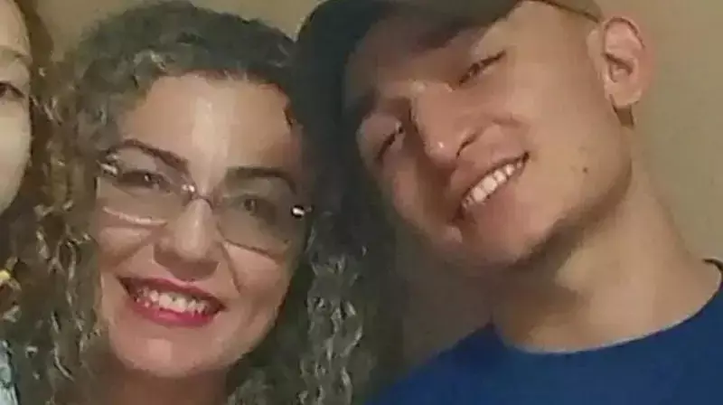 João Gomes Surpreende Fãs com Homenagem Tocante a Professora em Petrolina: 'Ela Mudou Minha Vida'