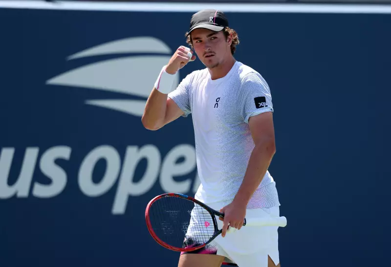 João Fonseca brilha e avança às quartas na ATP de Basileia: saiba onde assistir