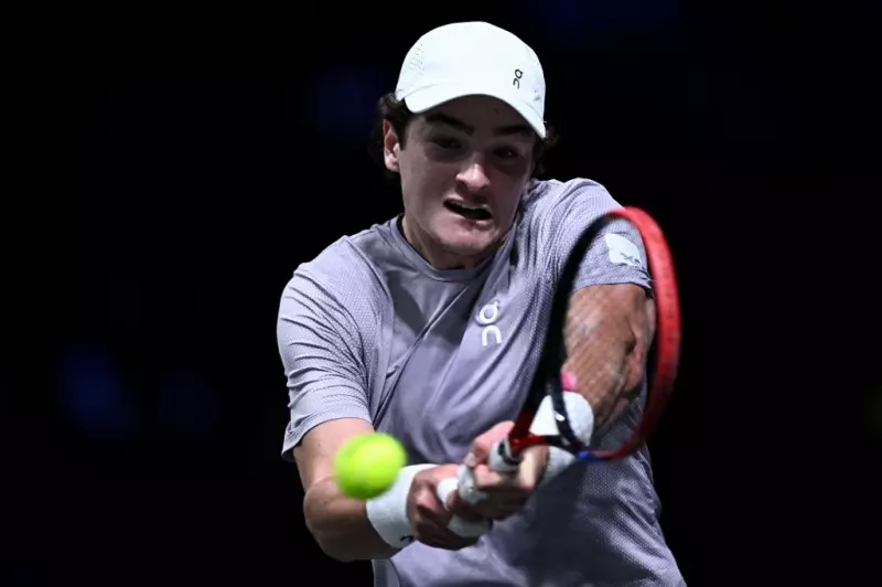 João Fonseca para nas oitavas em Paris: jovem brasileiro cai diante de Khachanov no Masters 1000