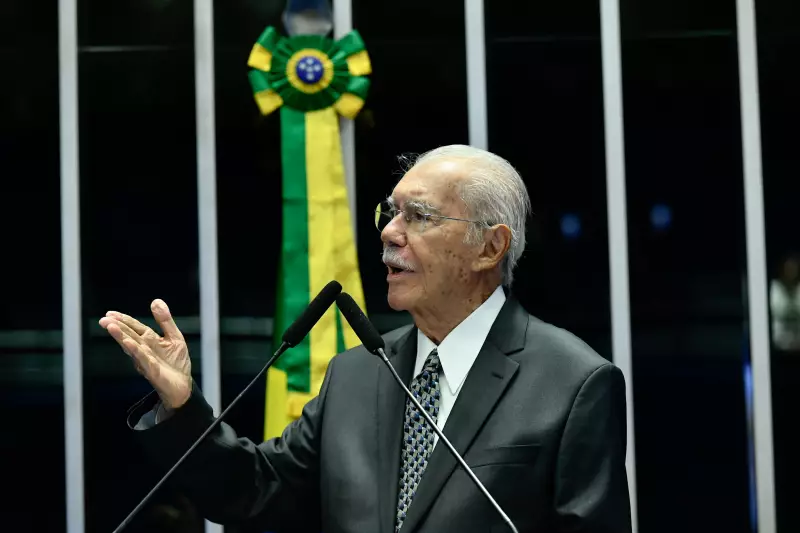 José Sarney Revela Nova Obra Literária: Um Mergulho na História e nas Memórias do Ex-Presidente