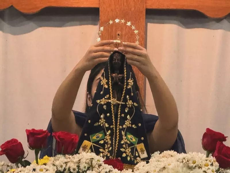 Juiz de Fora celebra Nossa Senhora Aparecida com missas e festividades emocionantes