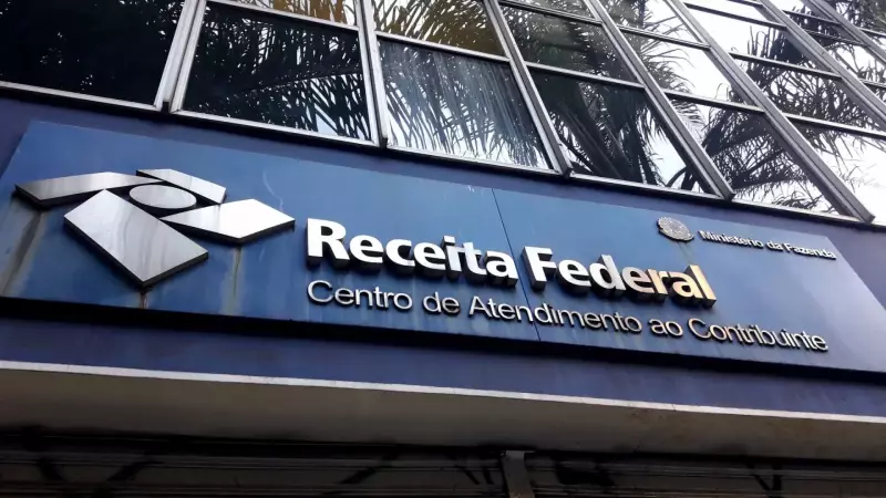 Leilão da Receita: iPhone por R$ 300 e MacBooks com Descontos Imperdíveis!