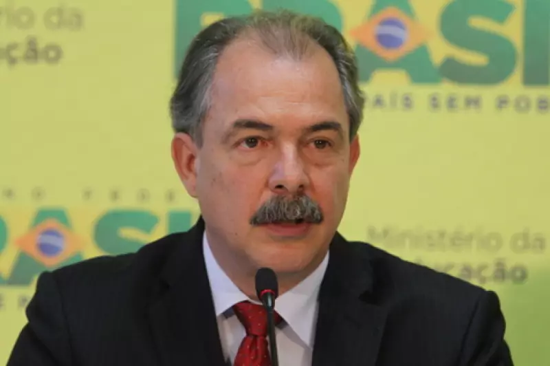 Mercadante Puxa a Orelha dos Negacionistas: 'Hora de Virar o Jogo na Crise Climática'
