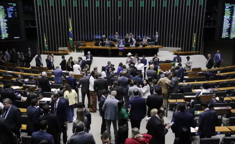 MP que substitui IOF: A estratégia por trás da manobra do governo e a reação da oposição