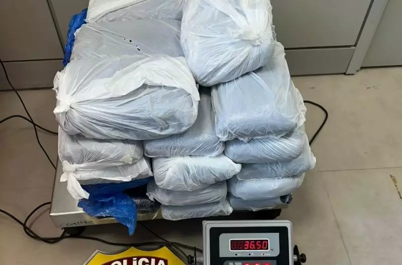 Mulher é Flagrada com 36 kg de Maconha no Aeroporto Castro Pinto: Apreensão Recorde na Paraíba