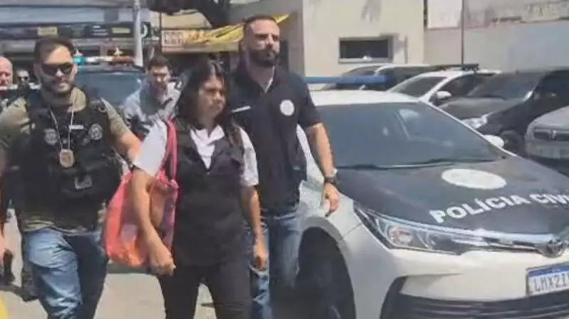Mulher é presa suspeita de envenenar o próprio pai com feijoada na Baixada Fluminense