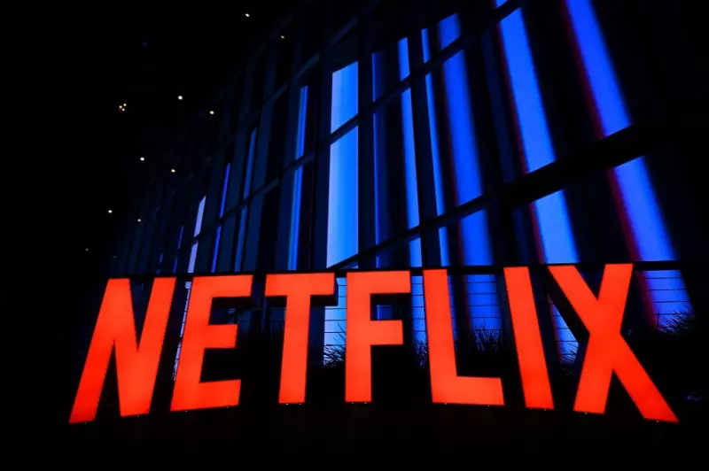 Netflix tem queda bilionária na Bolsa após lucro frustrante; disputa tributária no Brasil é um dos motivos