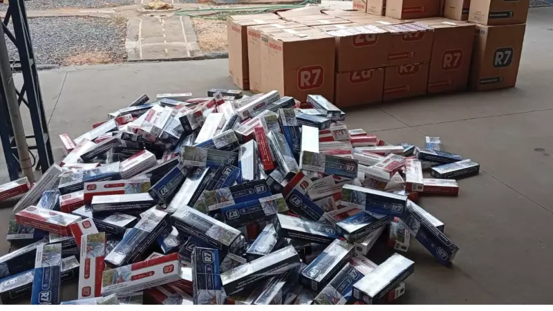 Operação apreende carga milionária de cigarros contrabandeados em MG; motorista preso