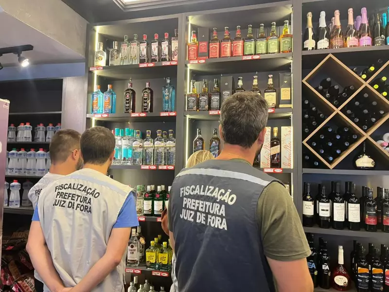Operação em Juiz de Fora apreende 270 litros de bebidas alcoólicas adulteradas | Zona da Mata