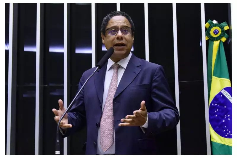 PEC da Reparação Histórica: Parlamentares Negros Mobilizam por Justiça Social no Congresso