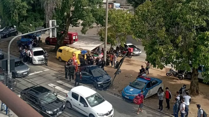 Perseguição Policial em Marechal Hermes Termina com Suspeito Baleado e Carro Apreendido | RJ