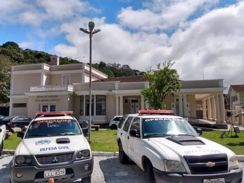 Petrópolis em Alerta: Prefeitura Apresenta Plano de Contingência para Enfrentar Chuvas Fortes do Verão 2025