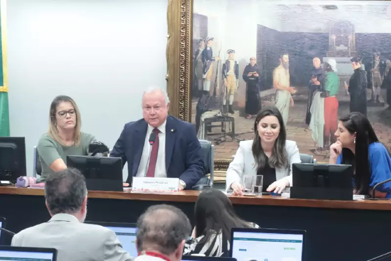 Poder do TSE em Risco: CCJ da Câmara Analisa Projeto que Reduz Atribuições da Justiça Eleitoral