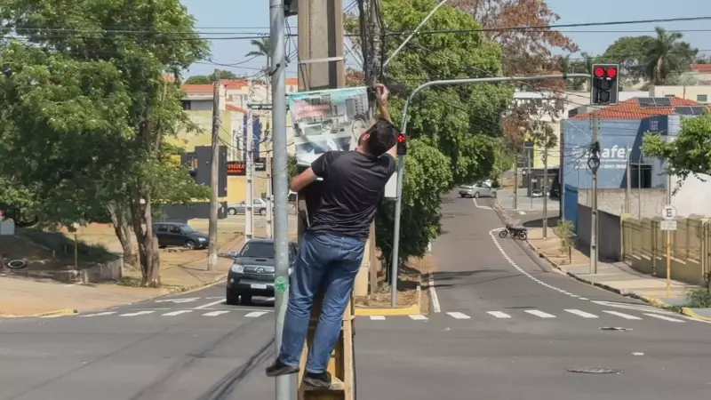 Prefeitura de Presidente Prudente faz faxina geral e retira mais de 700 placas irregulares em apenas 24 horas