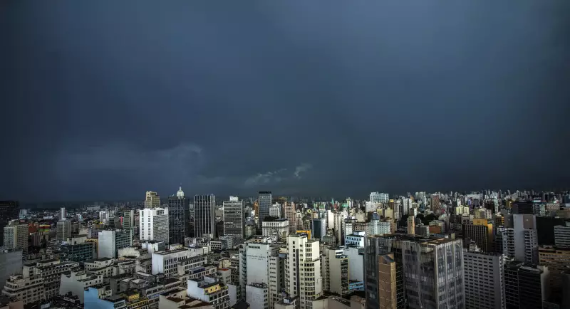 Previsão do Tempo em SP: Chuva Chega à Capital Paulista Nesta Terça com Temperaturas em Queda