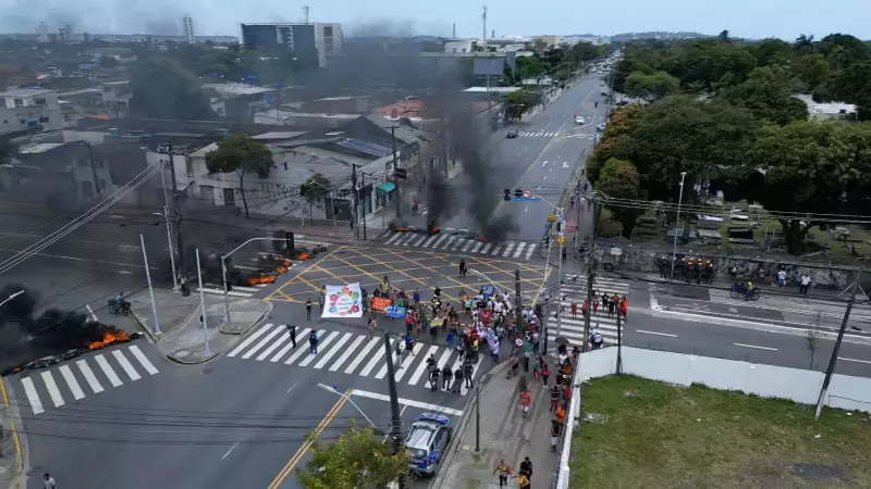Recife Paralizado: Protestos por Moradia Fecham Pontes e Avenidas no Centro