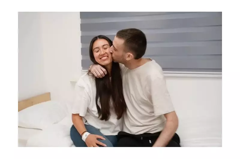 Reencontro Histórico: Casal Israelense Vive Abraço Apertado Após 2 Anos Separados Pelo Hamas