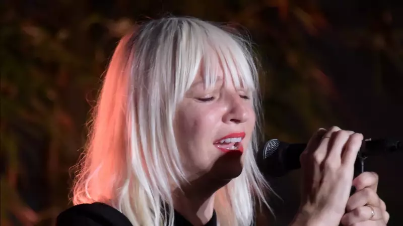 Sia em Batalha Judicial: A Luta Pela Guarda do Filho com Ex-Marido Revela Detalhes Íntimos