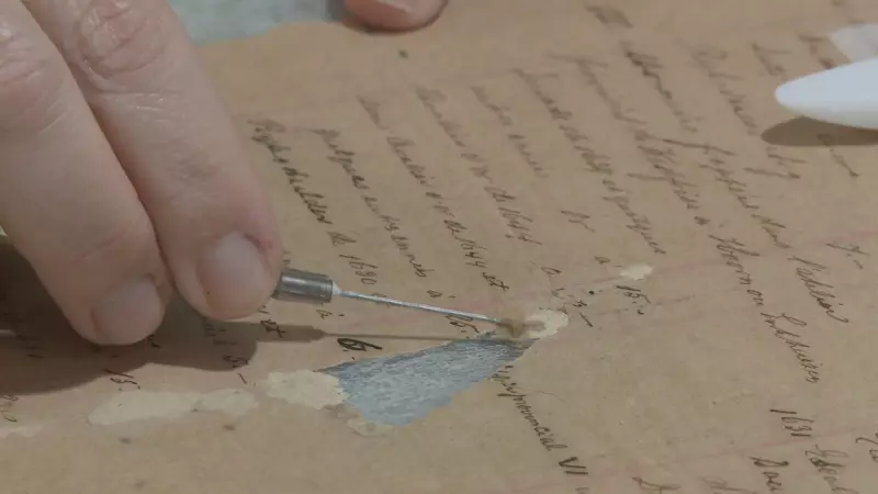 Tesouro histórico de 3 séculos: manuscritos raros da invasão holandesa são recuperados no Recife