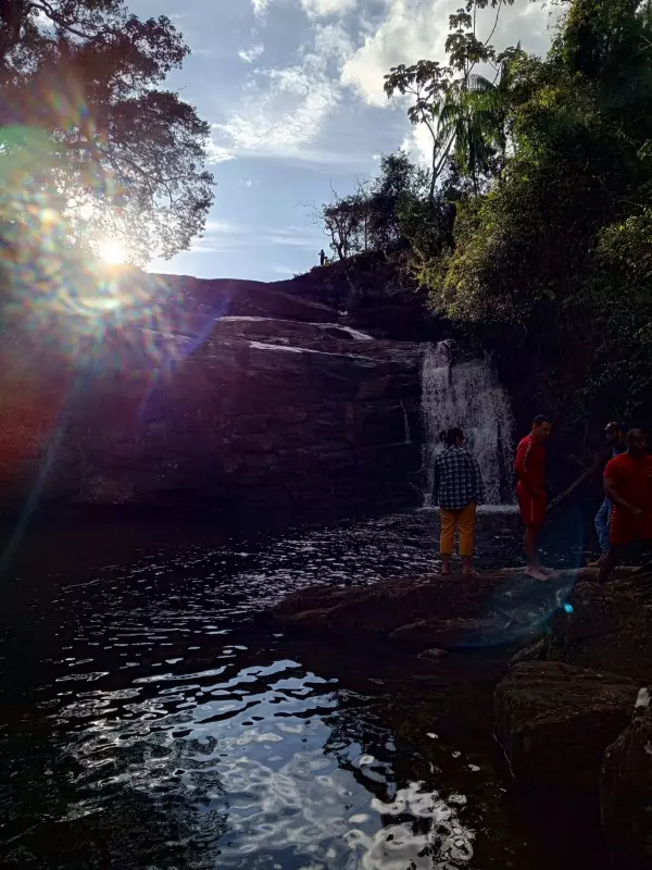 Tio Herói: Homem Morre ao Salvar 3 Sobrinhos de Afogamento em Cachoeira de MG