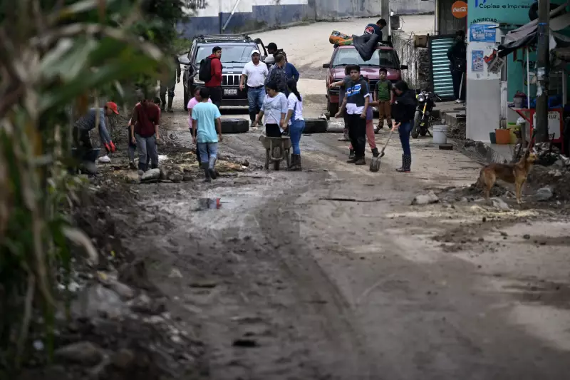 Tragédia no México: Chuvas Torrenciais Deixam Rastro de Mais de 60 Mortos e Desabrigados