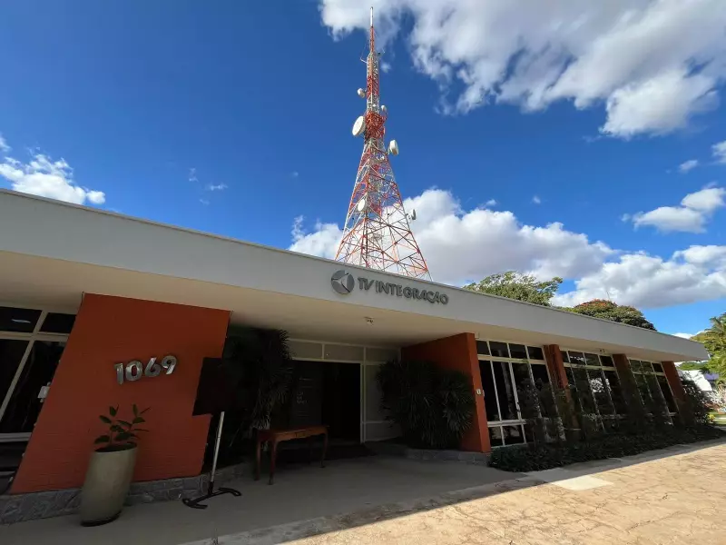 TV Integração Uberlândia Domina Audiência e Presenteia Telespectadores com E-book para Empreendedores