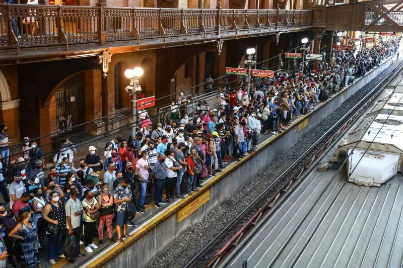 Vagas de Estágio e Aprendizagem na Estação da Luz: Oportunidade Única em São Paulo