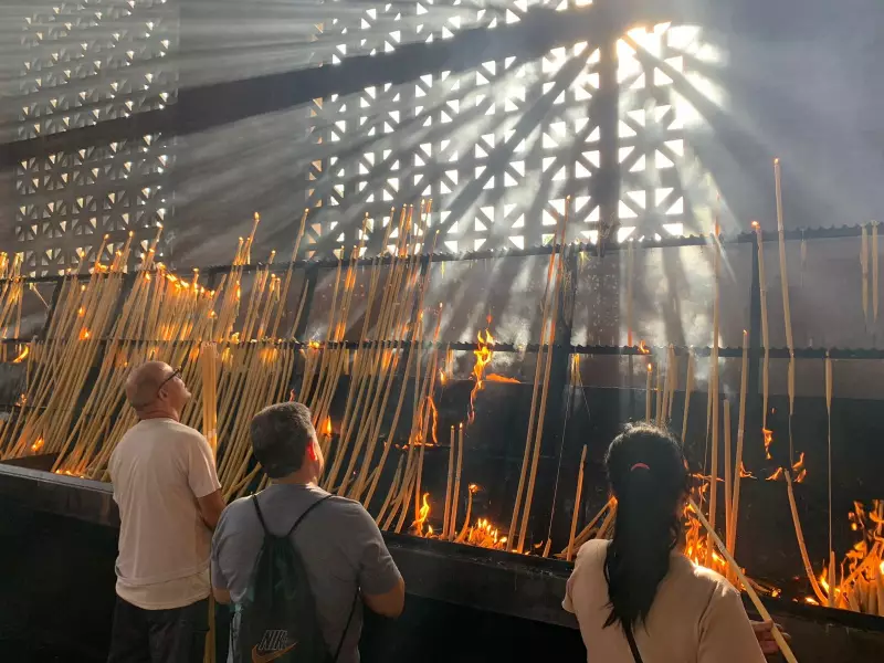 Velas Gigantes de Aparecida: Fé Que Ilumina Com Até 2 Metros de Altura e Formas Inusitadas