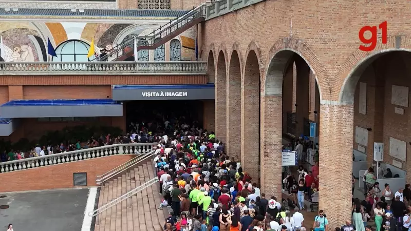 Vídeo Aéreo Impressionante Revela Santuário de Aparecida Abarrotado de Fiéis na Véspera do Dia da Padroeira
