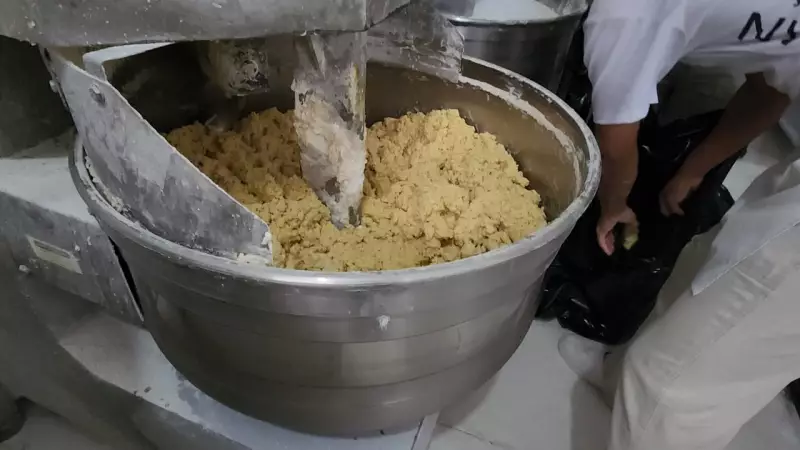 Vigilância Sanitária fecha fábrica de pães em Limeira: condições chocantes e alimentos apreendidos