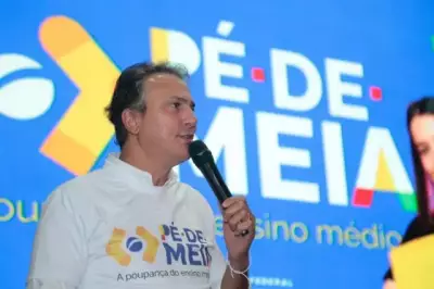 Ministro Camilo Santana Desmente Críticas e Anuncia Expansão do Pé de Meia para 2026