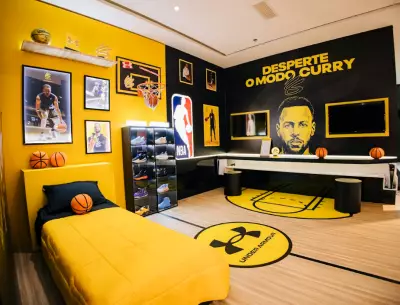 Stephen Curry encanta fãs em São Paulo com show de arremessos na NBA Store