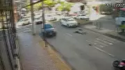 Acidente Grave na Itamar Franco: Motociclista Socorrida em Estado Crítico em Juiz de Fora