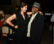 Antonio Pitanga fala sobre Manuela D'Ávila: 'Claro que ela é negra, essa discussão é absurda'